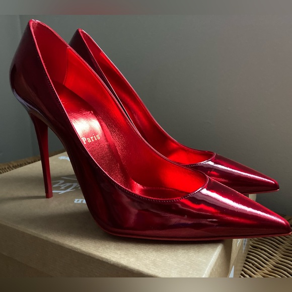 Christian Louboutin Shoes - Christian Louboutin So Kate Psychic Pointed Toe Pump EU 39